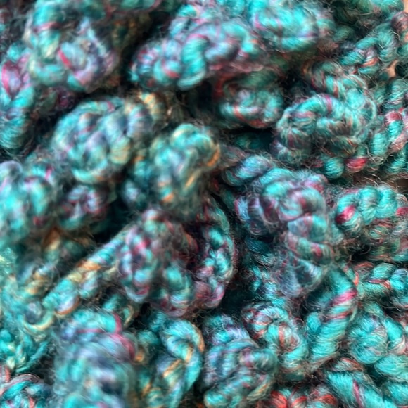 GORGEOUS FIONA WOOF CROCHET SWEATER WITH TURQUOISE TONES SZ L - Picture 11 of 11